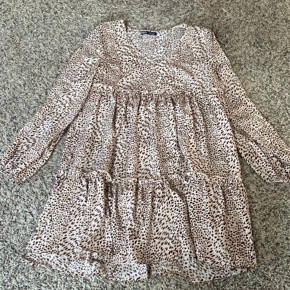 Dress - Picture 1 of 2